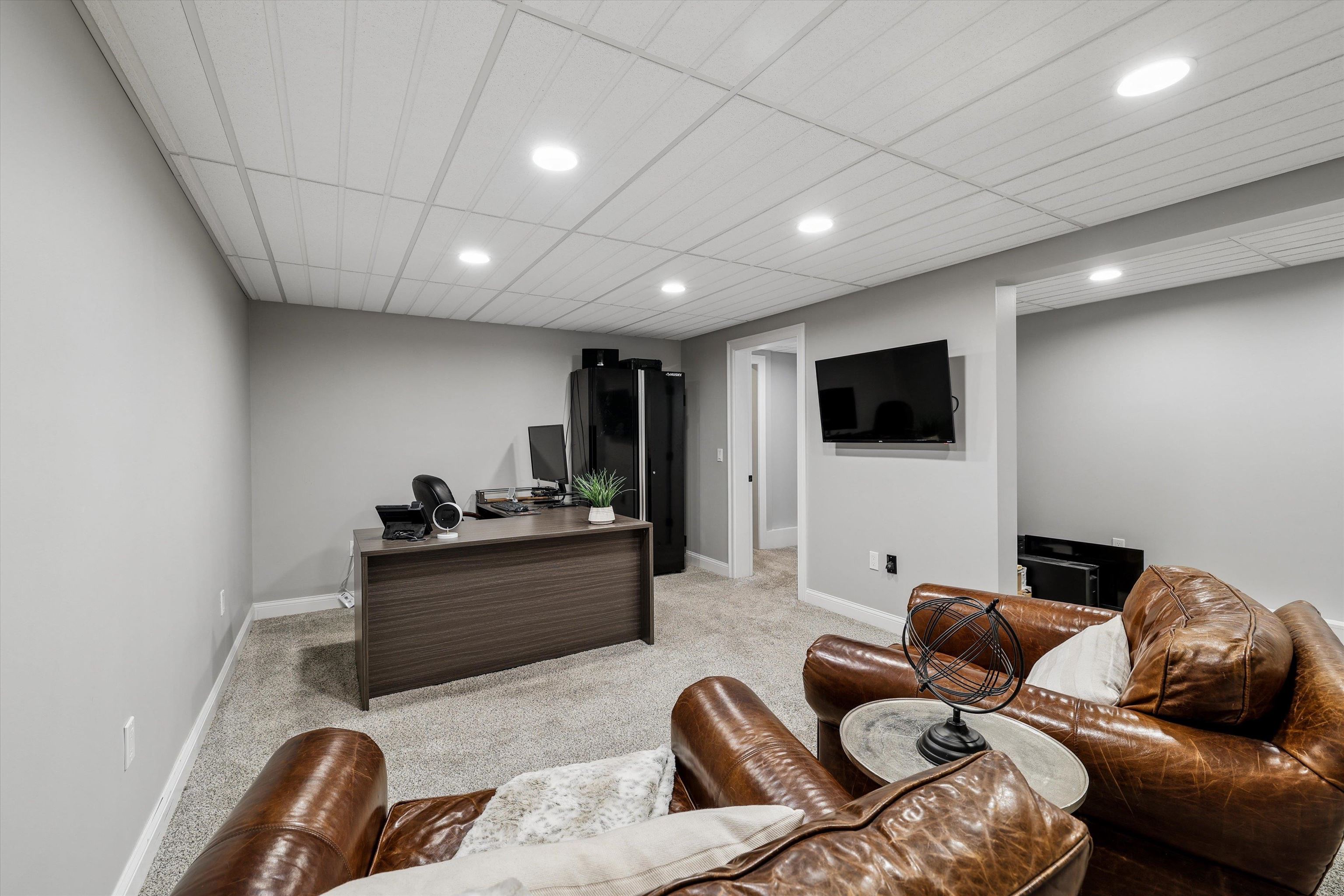 79 Thunder Road Fremont, NH 03044 - Photo 28 of 56