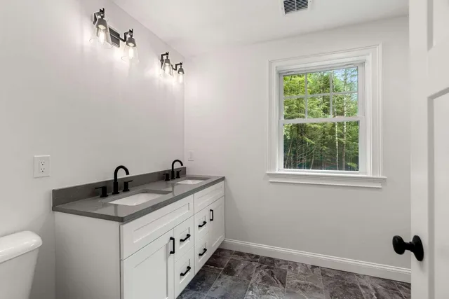 $699,900 | 42 Horne Road, Belmont, NH 03220