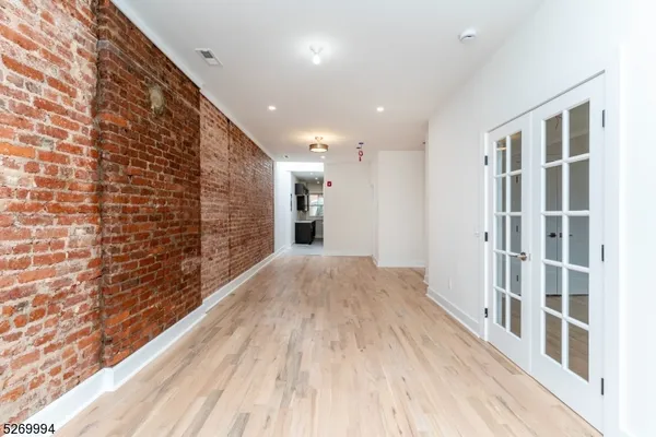 $2,950 | 15 North Avenue, Unit 2A, Garwood, NJ 07027