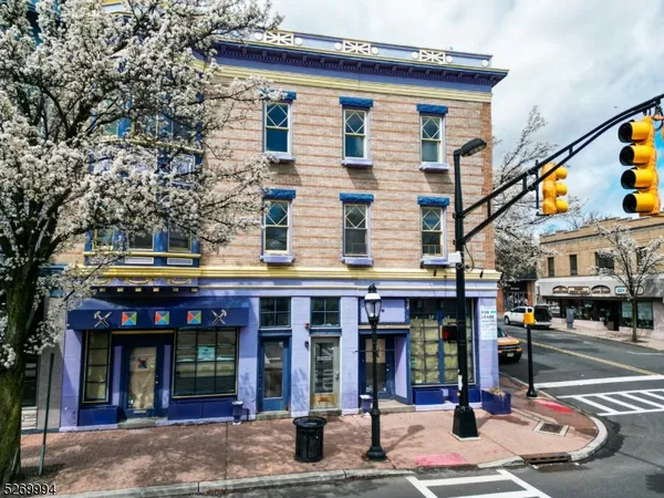 $2,950 | 15 North Avenue, Unit 2A, Garwood, NJ 07027