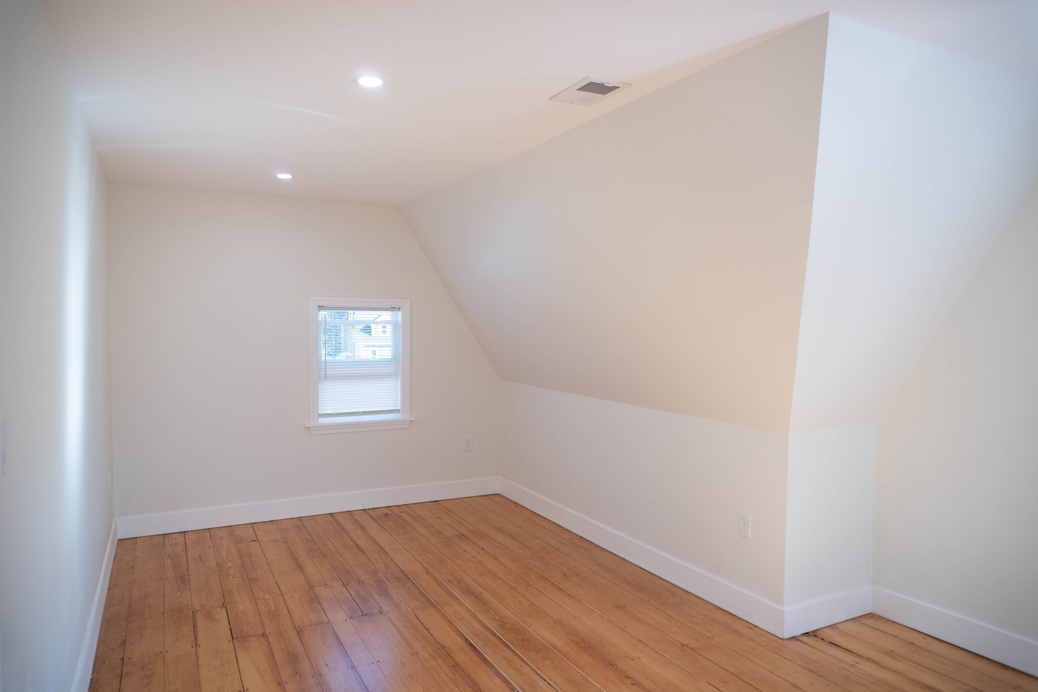 20 Rill Street Boston, MA 02125 - Photo 13 of 18 Gallery Image 13