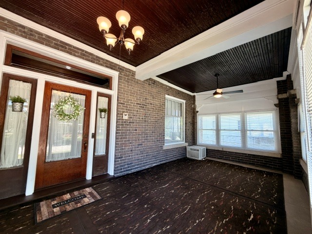 622 North Monroe Street Clinton, IL 61727 - Photo 3 of 60