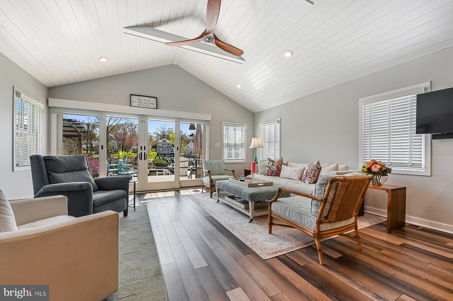 609 Riverside Drive Pasadena, MD 21122 - Photo 17 of 48 Pretty flooring and vaulted ceiling