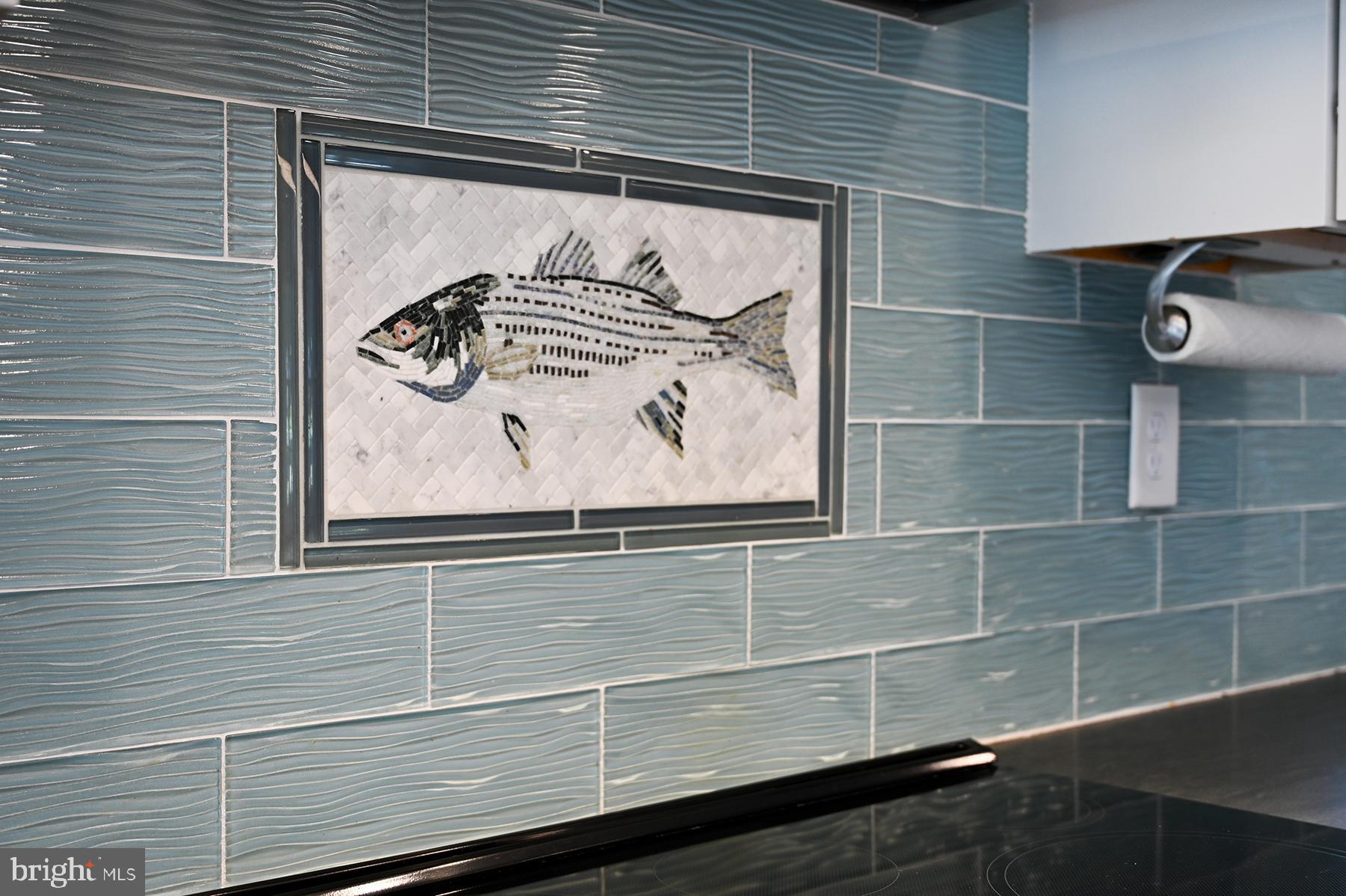 609 Riverside Drive Pasadena, MD 21122 - Photo 21 of 48 Mosaic inset above the stove