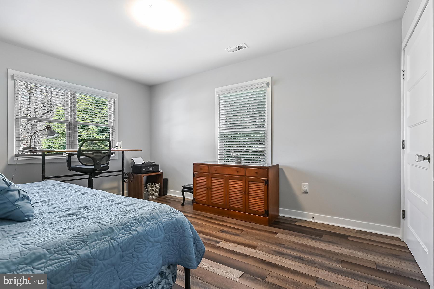 609 Riverside Drive Pasadena, MD 21122 - Photo 40 of 48 3rd bedroom also has great light
