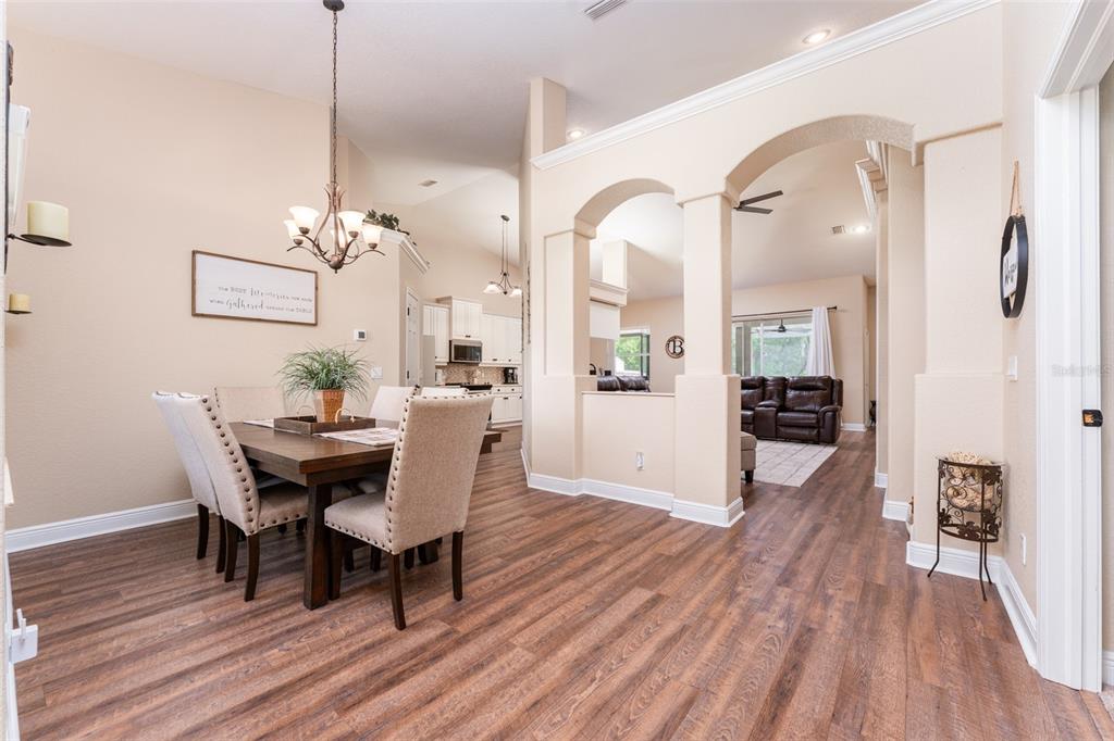 901 8th Avenue Southwest Ruskin, FL 33570 - Photo 13 of 71