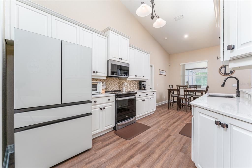 901 8th Avenue Southwest Ruskin, FL 33570 - Photo 16 of 71