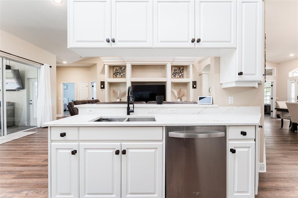 901 8th Avenue Southwest Ruskin, FL 33570 - Photo 17 of 71