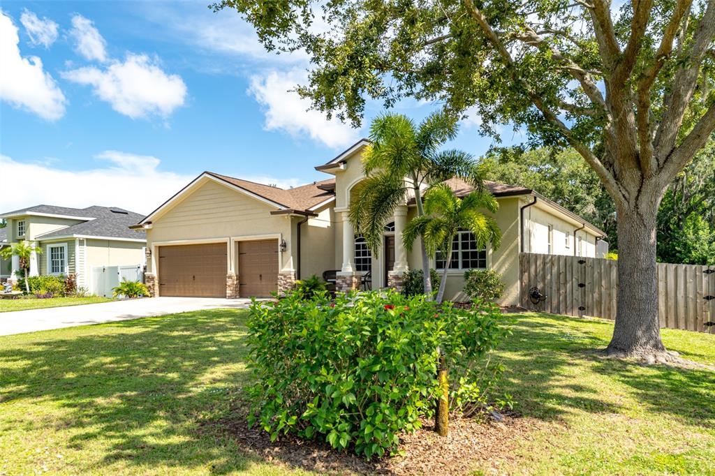 901 8th Avenue Southwest Ruskin, FL 33570 - Photo 6 of 71