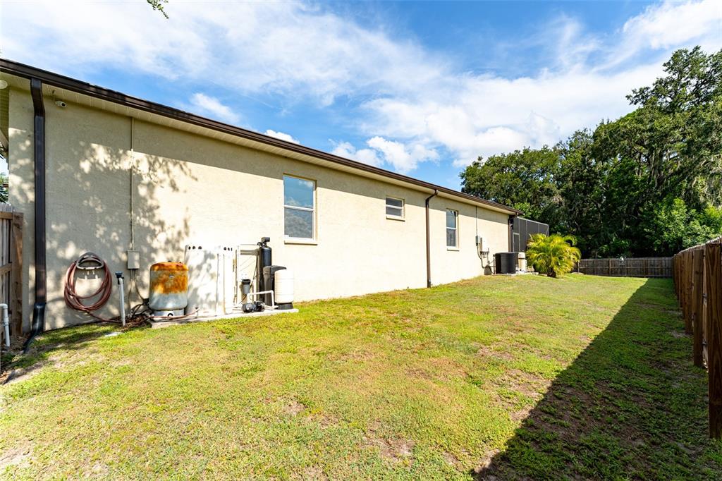 901 8th Avenue Southwest Ruskin, FL 33570 - Photo 64 of 71