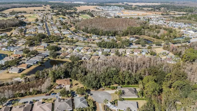 a view of a tennis court