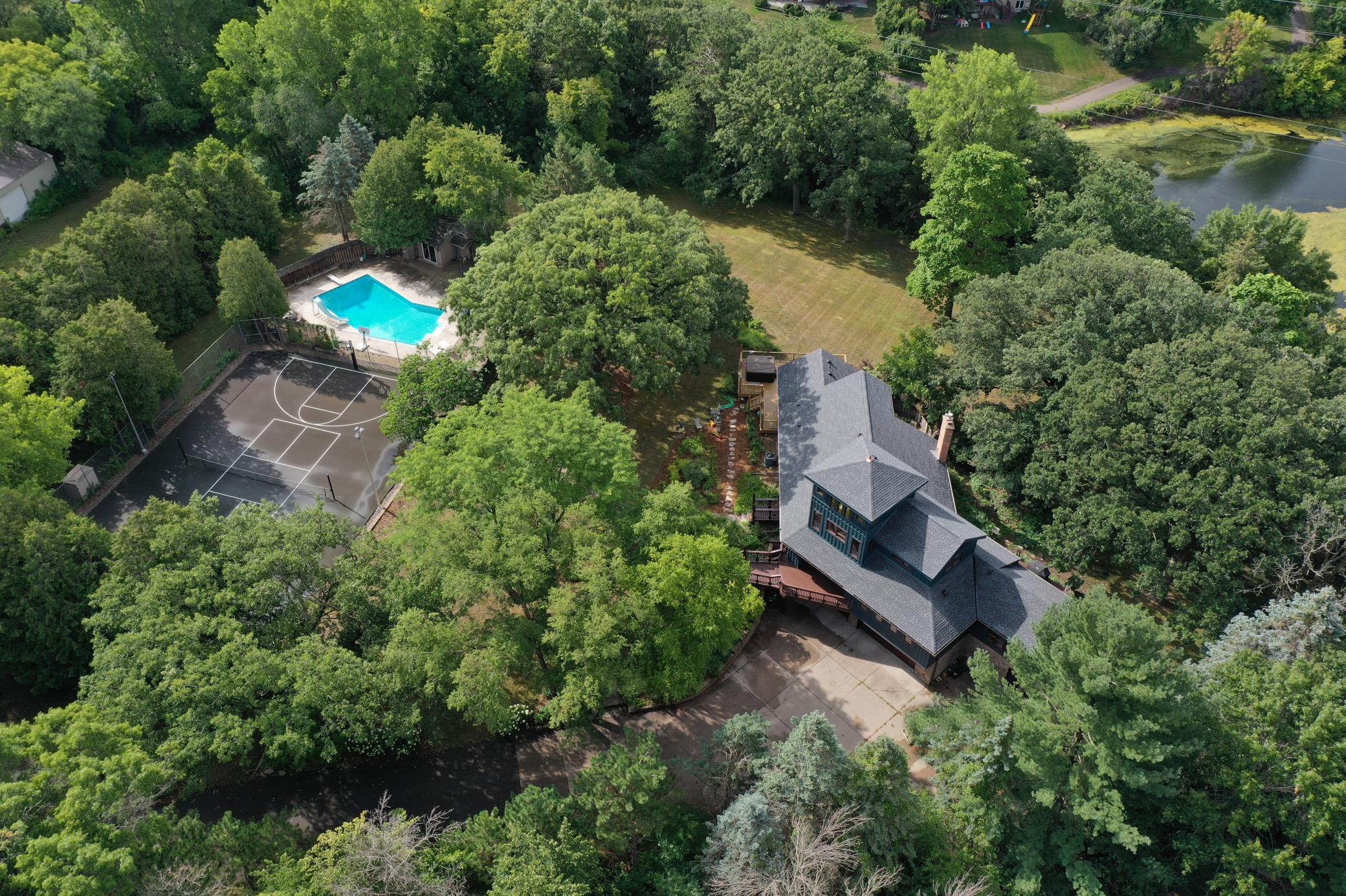 776 Golden Meadow Road Eagan, MN 55123 - Photo 2 of 34