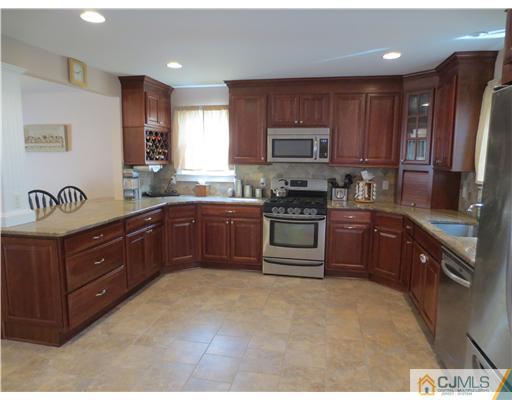 116 Old York Road Bridgewater, NJ 08807 - Photo 3 of 25 Gallery Image 3