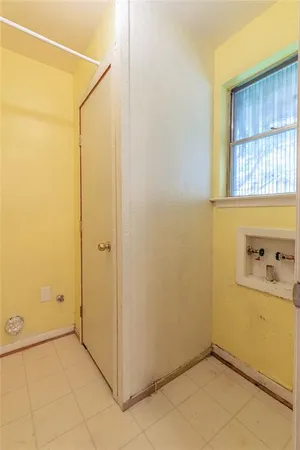 $370,000 | 1220 Farnham Court East, Irving, TX 75062