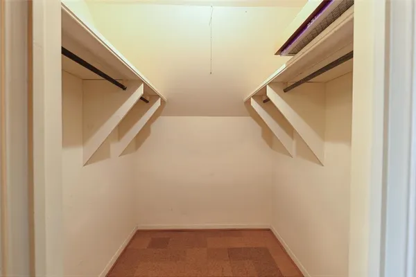 $370,000 | 1220 Farnham Court East, Irving, TX 75062