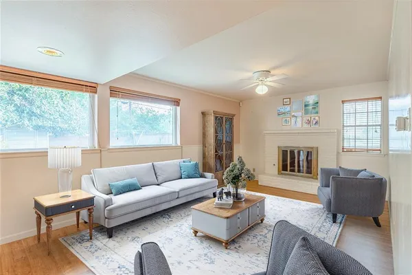 $370,000 | 1220 Farnham Court East, Irving, TX 75062