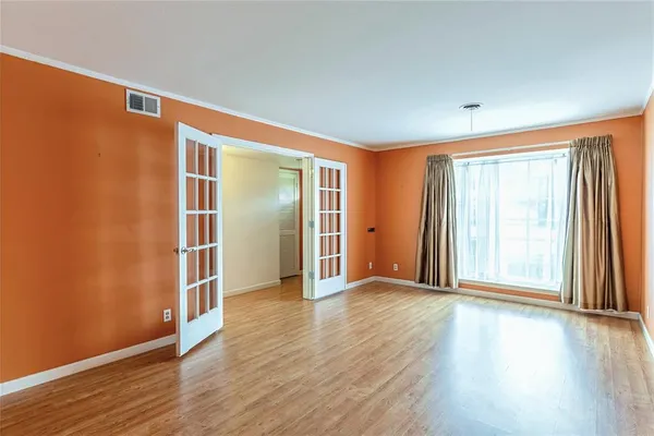 $370,000 | 1220 Farnham Court East, Irving, TX 75062