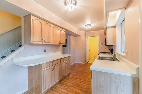 $370,000 | 1220 Farnham Court East, Irving, TX 75062