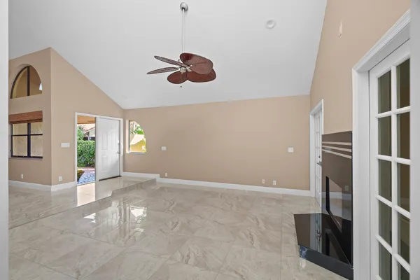 $3,800 | 22545 Meridiana Drive, Boca Raton, FL 33433