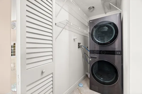 $3,800 | 22545 Meridiana Drive, Boca Raton, FL 33433