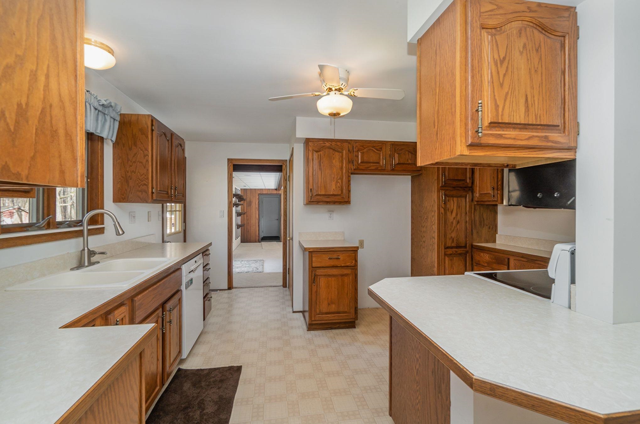 1055 East Harrison Road Alma, MI 48801 - Photo 8 of 29