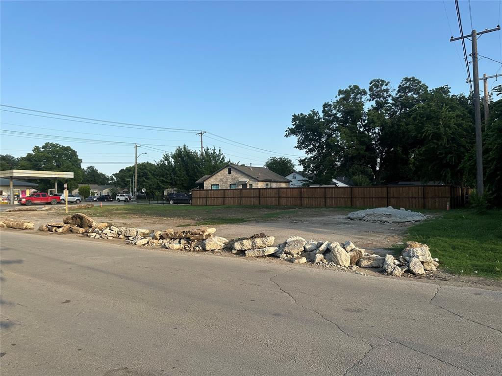 3209 Deen Road Fort Worth, TX 76106 - Photo 11 of 11 a view of a lake view