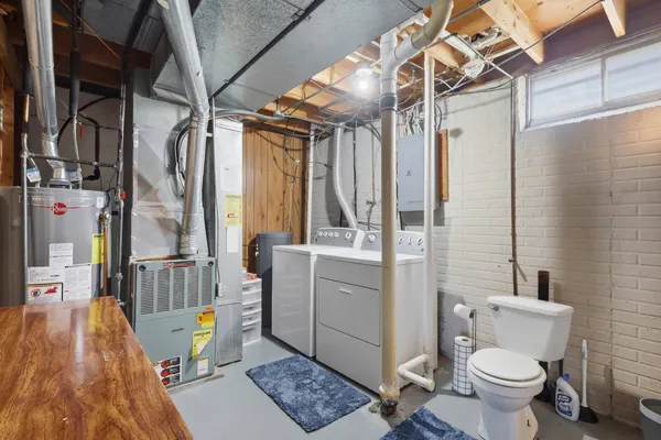 $220,000 | 4215 West 16th Street, Davenport, IA 52804