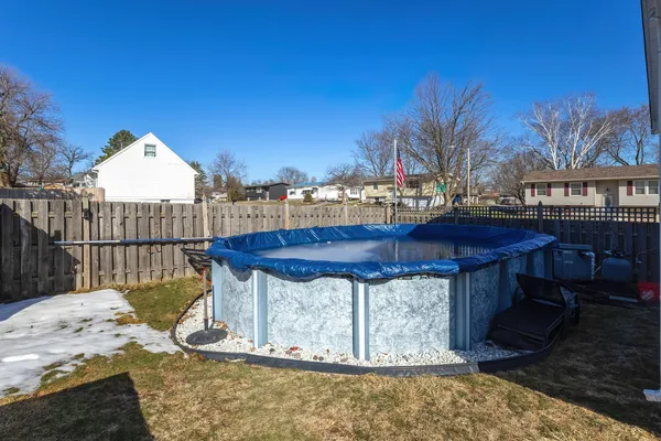 $220,000 | 4215 West 16th Street, Davenport, IA 52804
