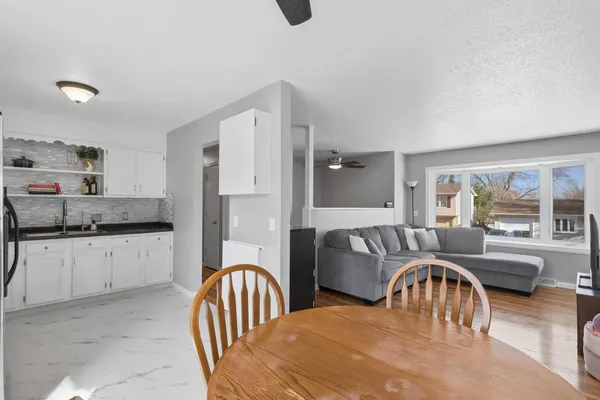 $220,000 | 4215 West 16th Street, Davenport, IA 52804