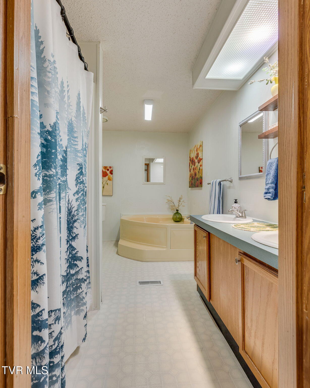 248 Jenkins Hollow Road Elizabethton, TN 37643 - Photo 15 of 25 015