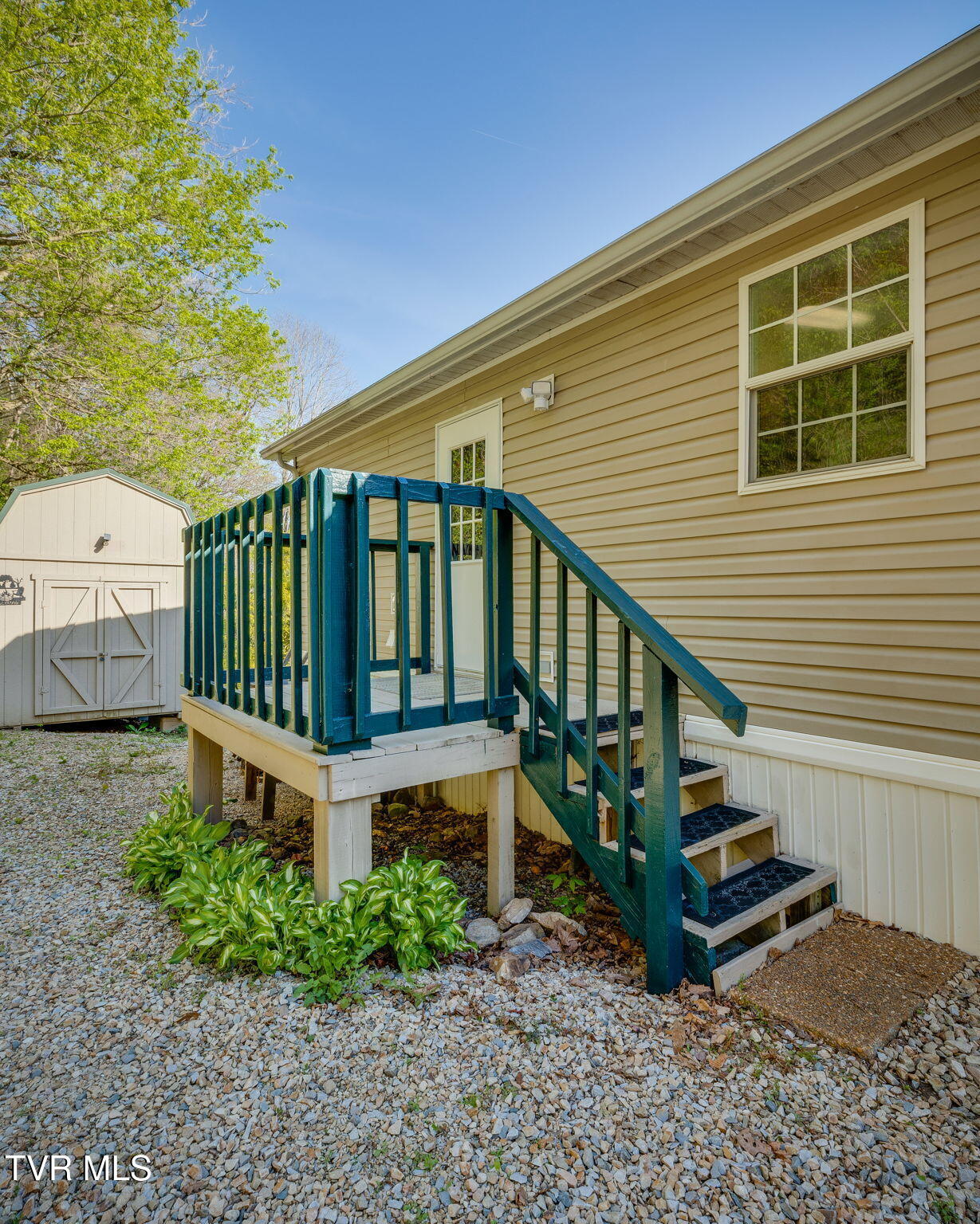 248 Jenkins Hollow Road Elizabethton, TN 37643 - Photo 23 of 25 023