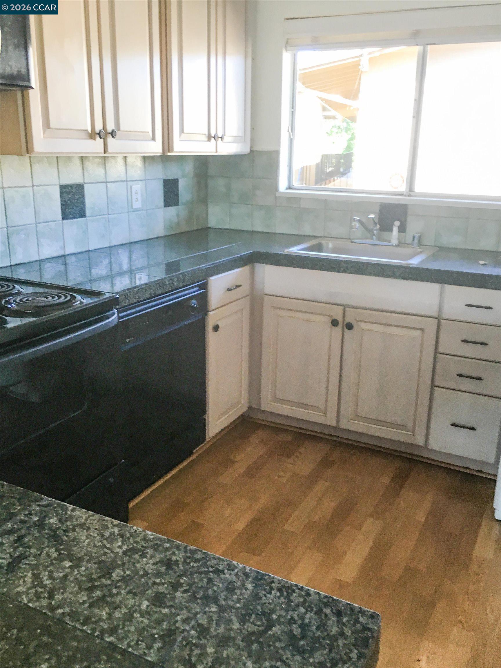 155 Canal Street, Unit 12 San Rafael, CA 94901 - Photo 4 of 17
