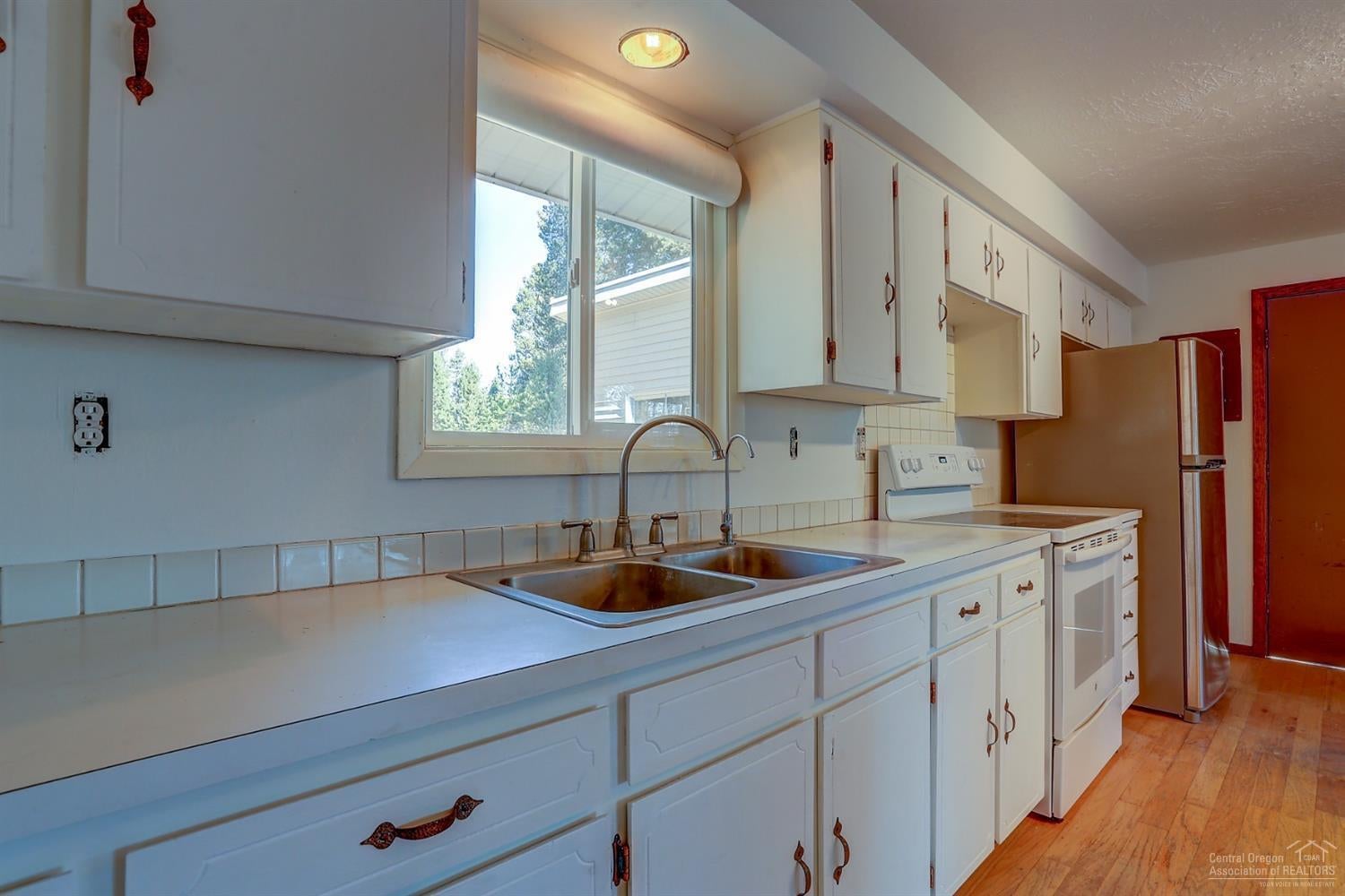 17390 Wells Road Bend, OR 97707 - Photo 8 of 25 Additional Photo
