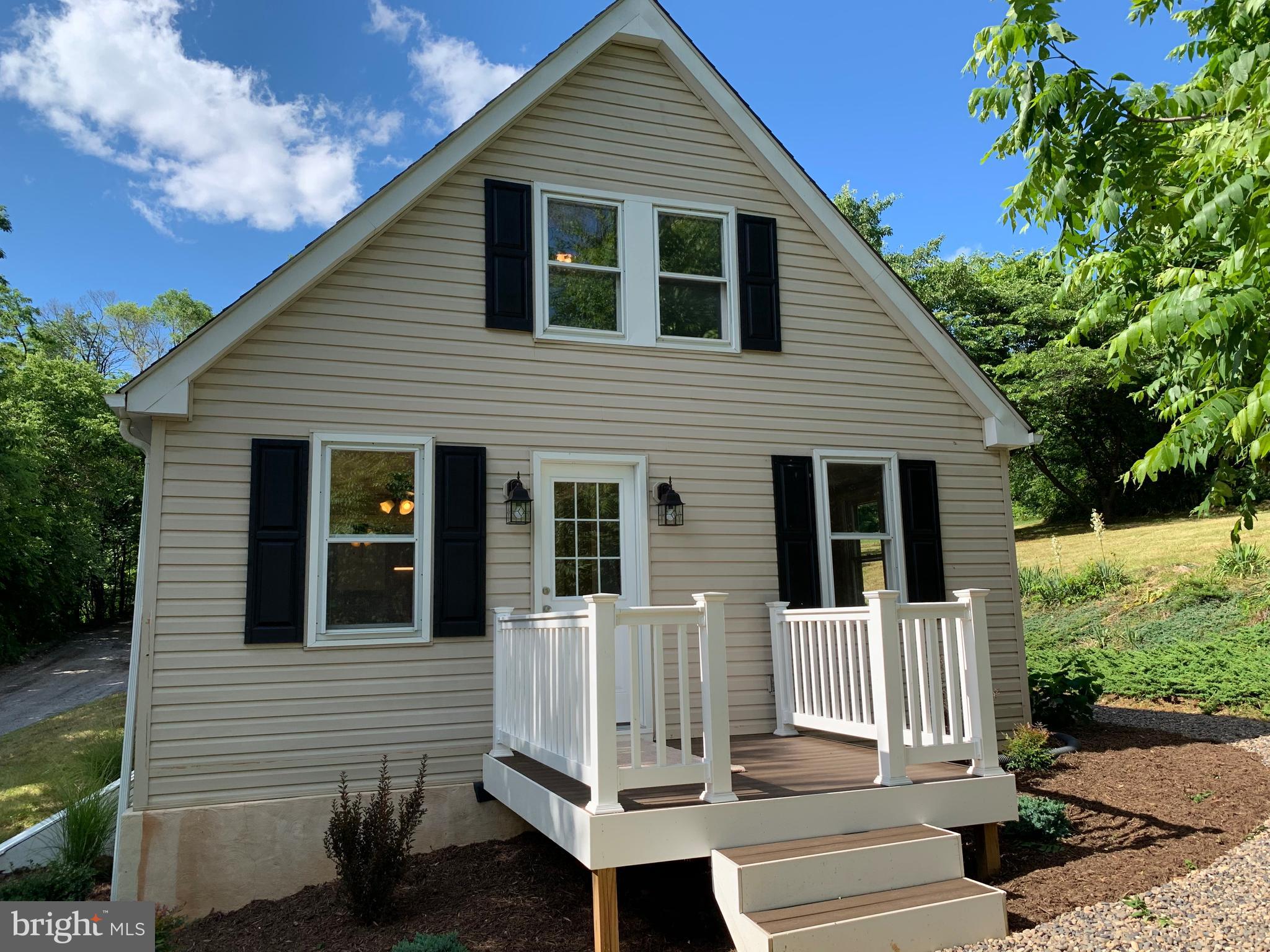 478 Round Hill Road Winchester, VA 22602 - Photo 1 of 27 Front of Home