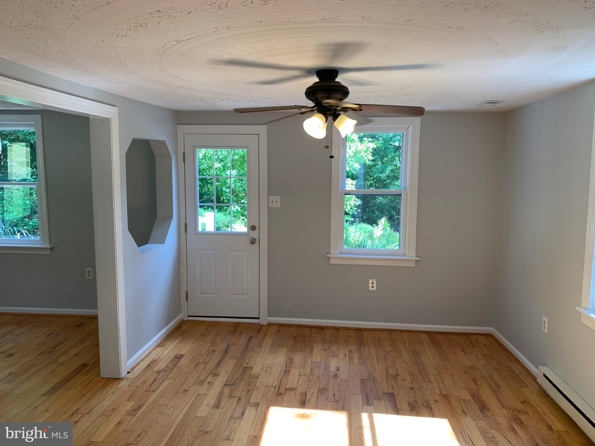 478 Round Hill Road Winchester, VA 22602 - Photo 19 of 27 Family Room