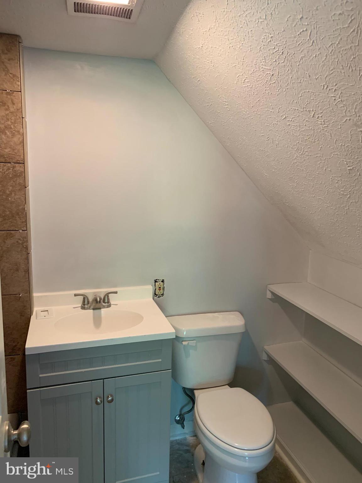 478 Round Hill Road Winchester, VA 22602 - Photo 24 of 27 Bed 2 Full Bath