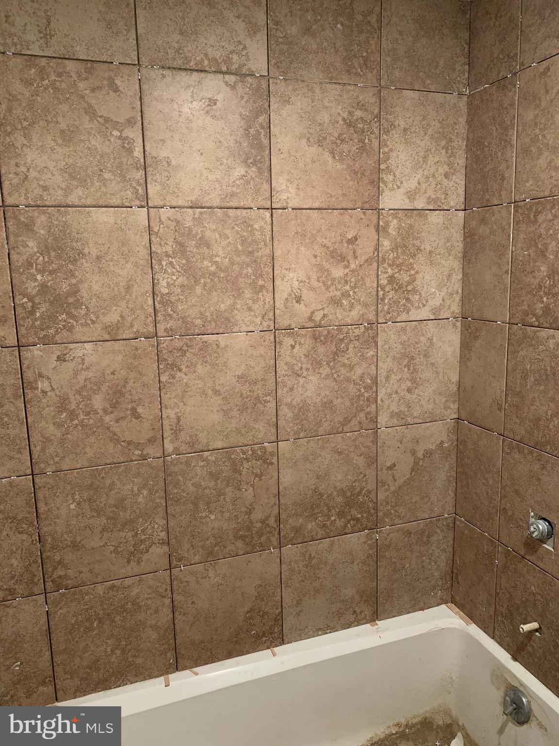 478 Round Hill Road Winchester, VA 22602 - Photo 25 of 27 Newly Tiled 2nd Full Bath
