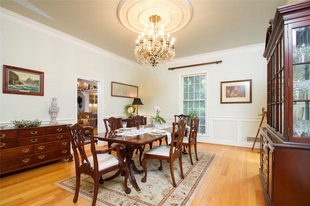 802 College Avenue Anderson, SC 29621 - Photo 8 of 45 Formal Dining Room