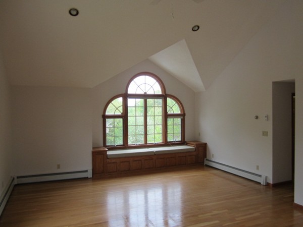 20 Indian Path Road Grafton, MA 01536 - Photo 9 of 25 Gallery Image 9