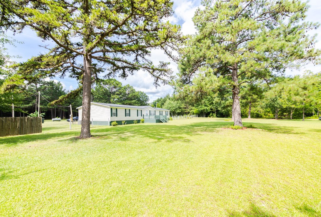 17 Miles Strip Fort Mitchell, AL 36856 - Photo 2 of 17 Front Left View