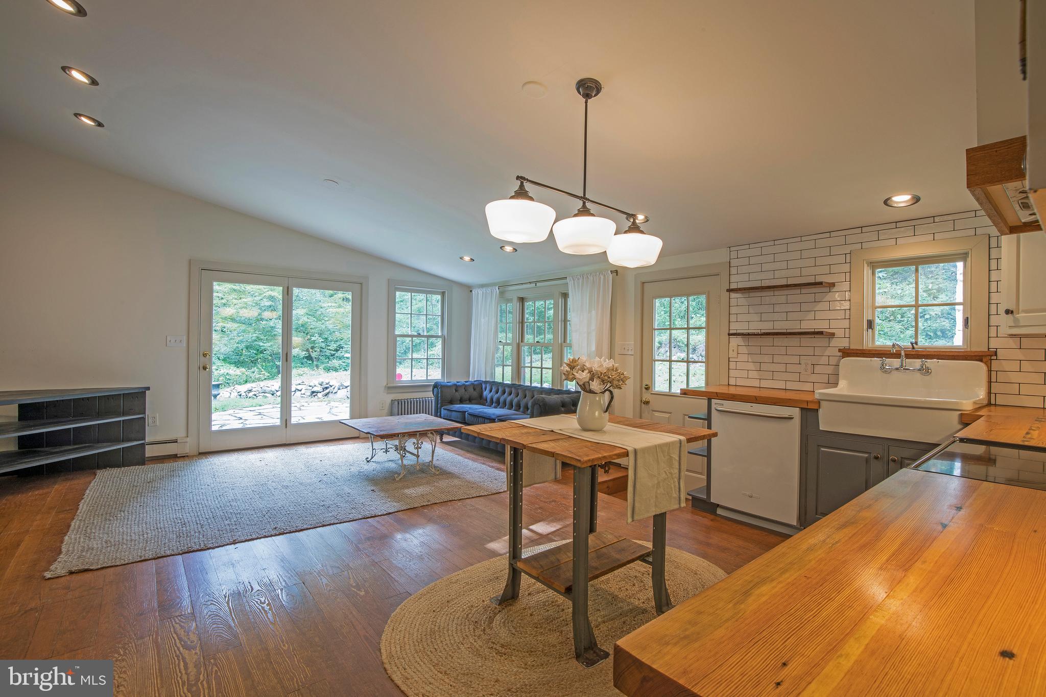 4627 Upper Mountain Road New Hope, PA 18938 - Photo 4 of 41 Gallery Image 4