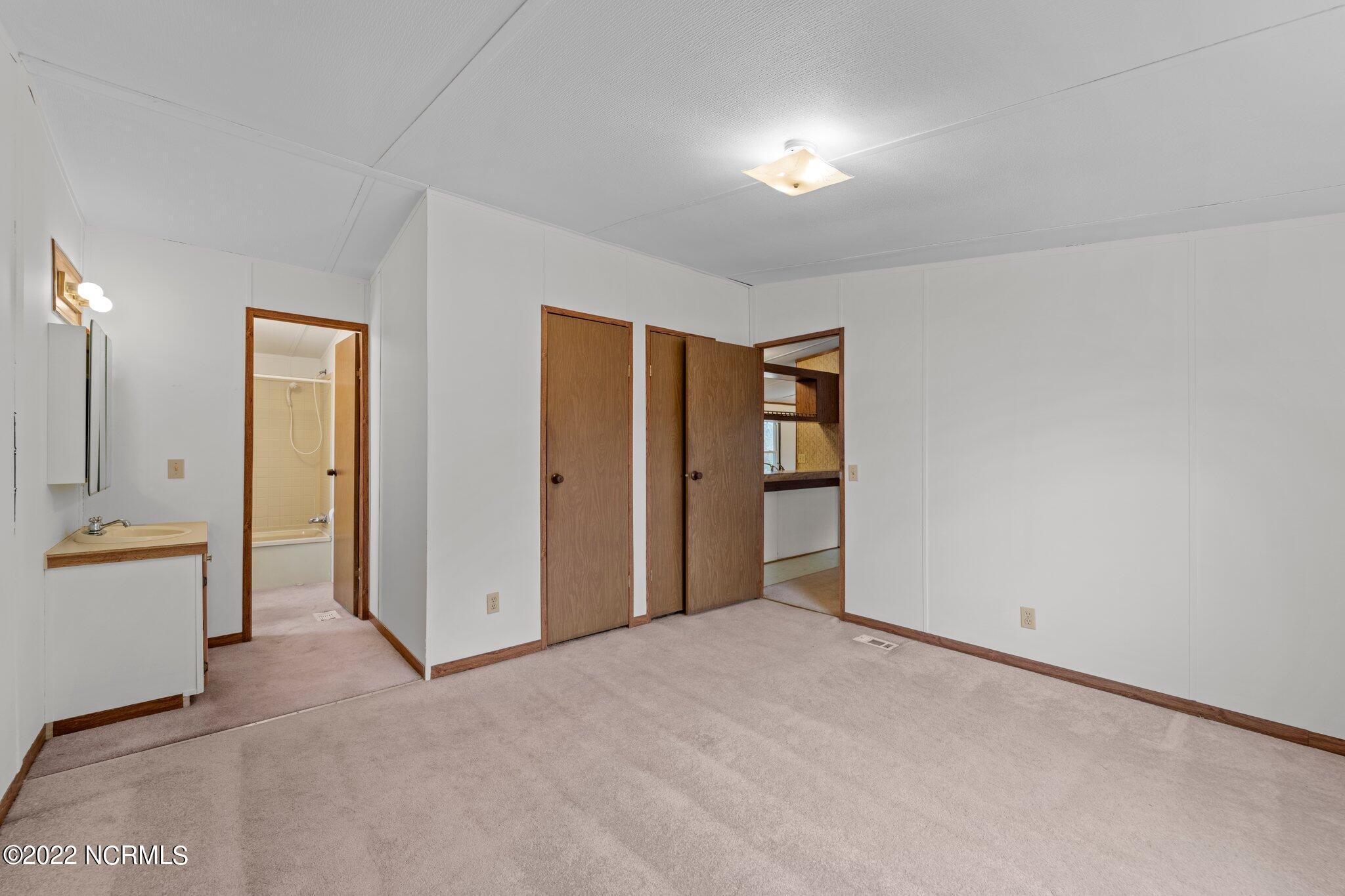 1900 Hills Neck Road Ernul, NC 28527 - Photo 17 of 39 27-web-or-mls-A1C03005