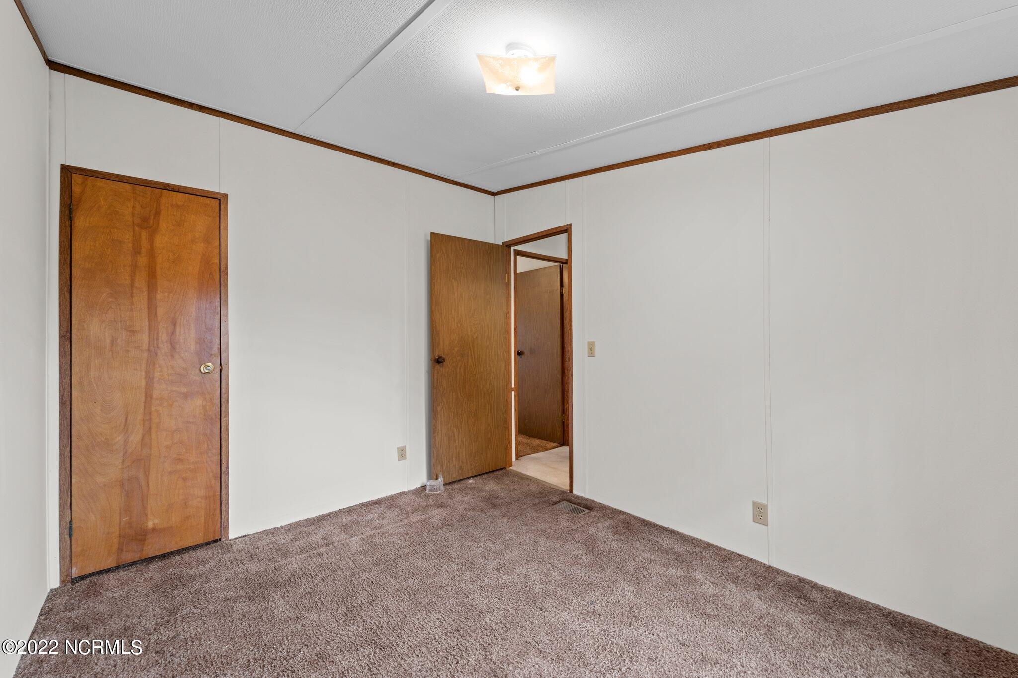 1900 Hills Neck Road Ernul, NC 28527 - Photo 26 of 39 36-web-or-mls-A1C03041