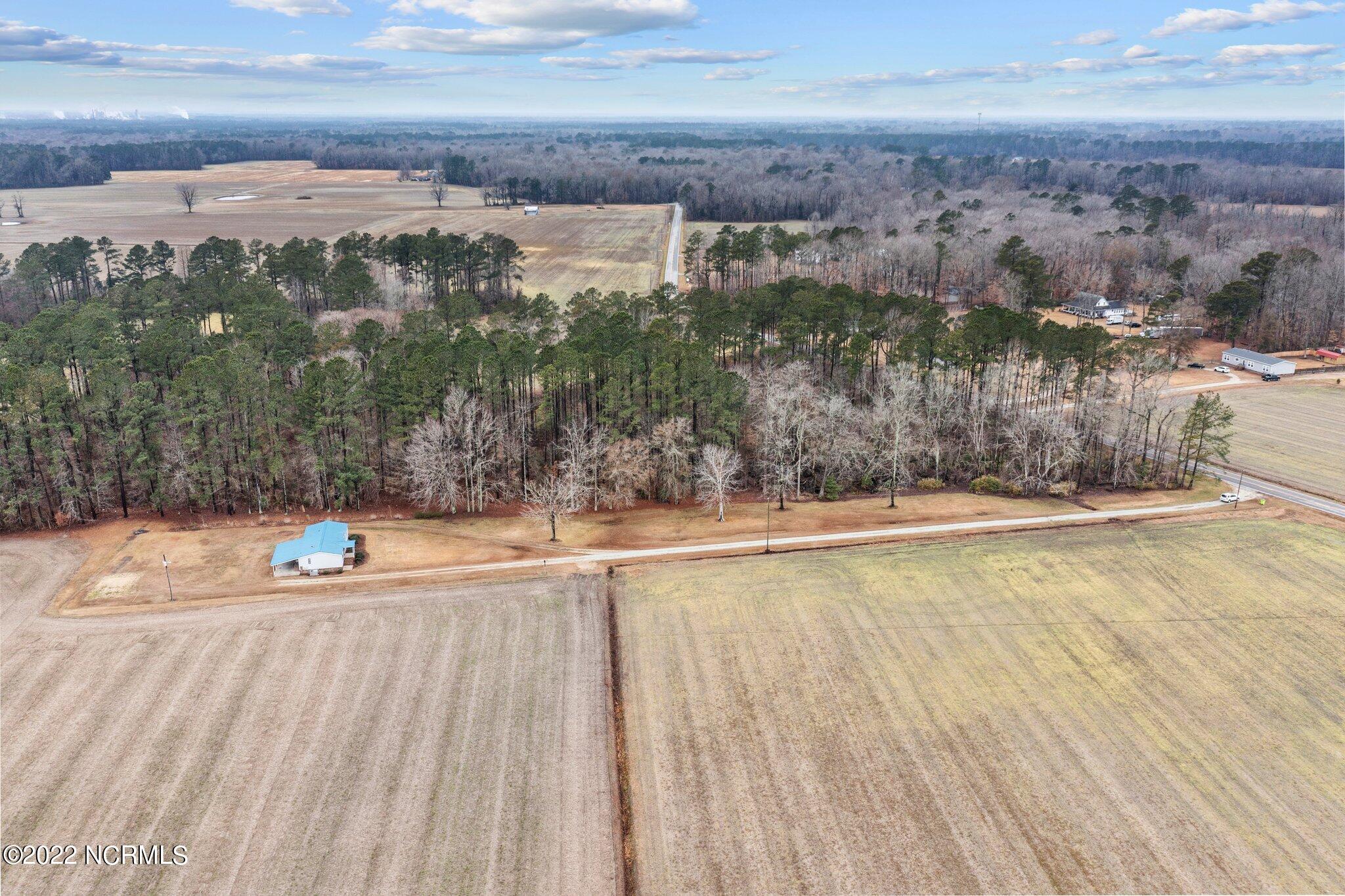 1900 Hills Neck Road Ernul, NC 28527 - Photo 34 of 39 14-web-or-mls-DJI_0681