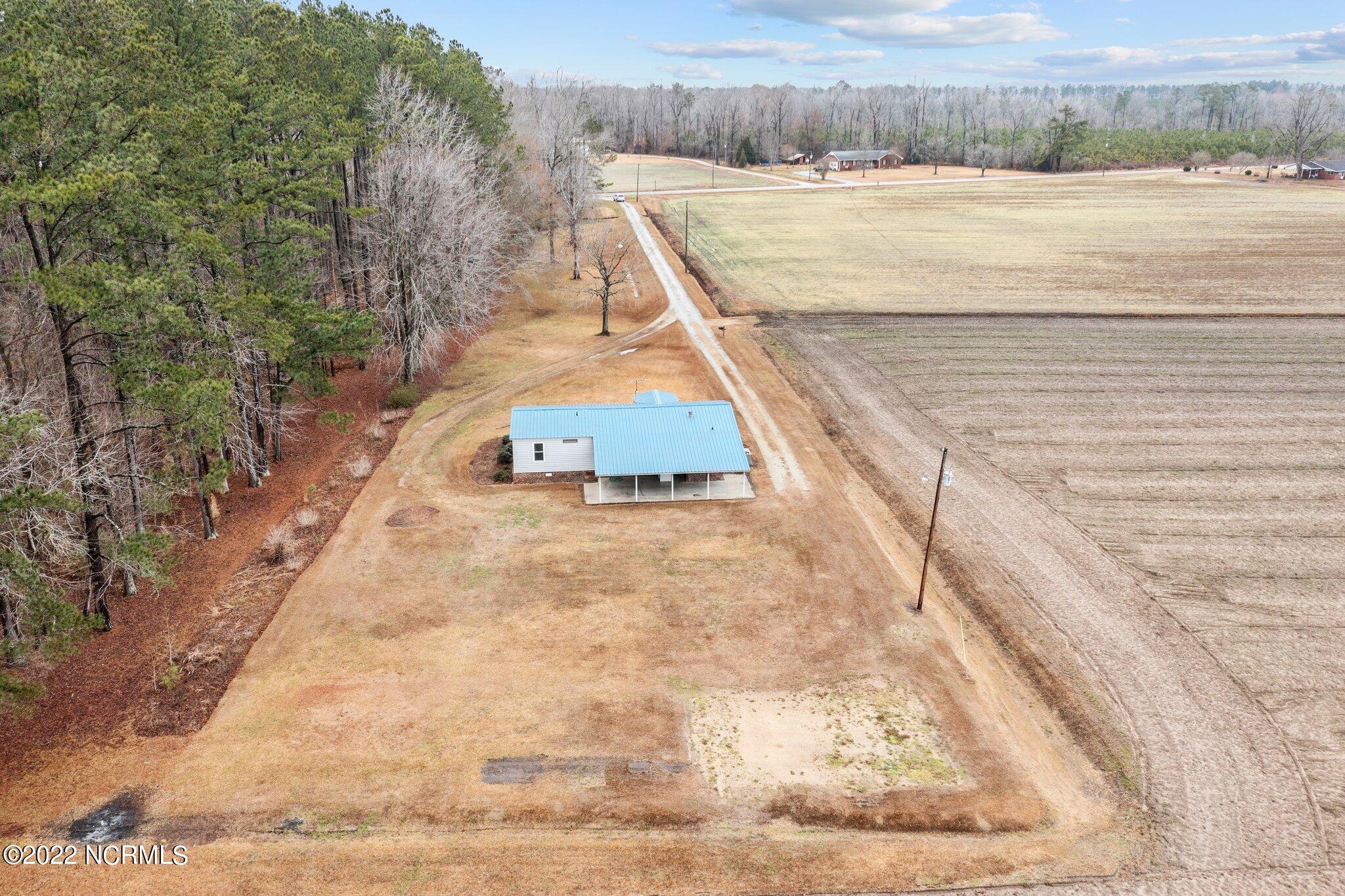 1900 Hills Neck Road Ernul, NC 28527 - Photo 37 of 39 17-web-or-mls-DJI_0672