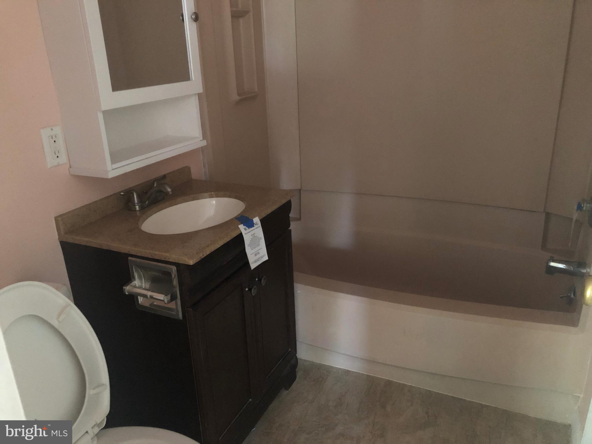 912 Laredo Road Silver Spring, MD 20901 - Photo 8 of 20 Main level full bath