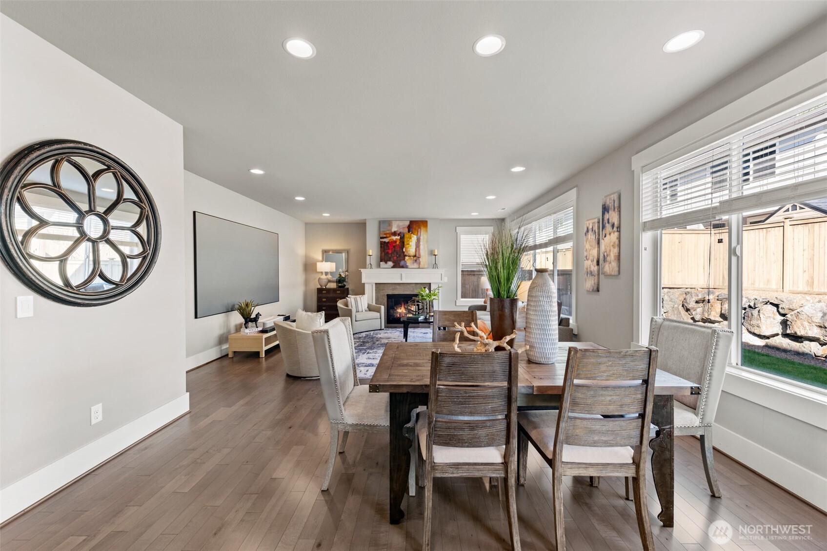 610 Field Place Northeast Renton, WA 98059 - Photo 3 of 32 Gallery Image 3