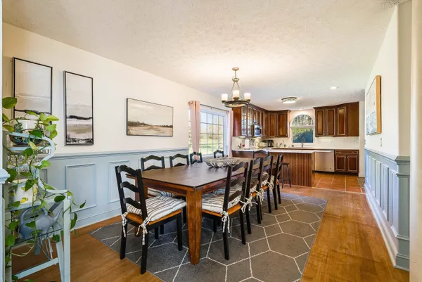 $859,900 | 1335 Courtney Lane, Elkton, VA 22827