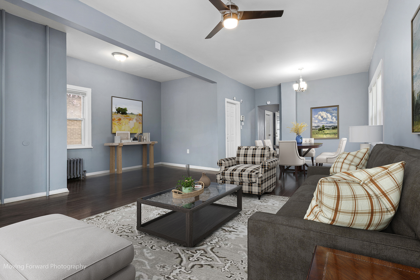 11945 South State Street Chicago, IL 60628 - Photo 3 of 16 a living room with furniture and wooden floor