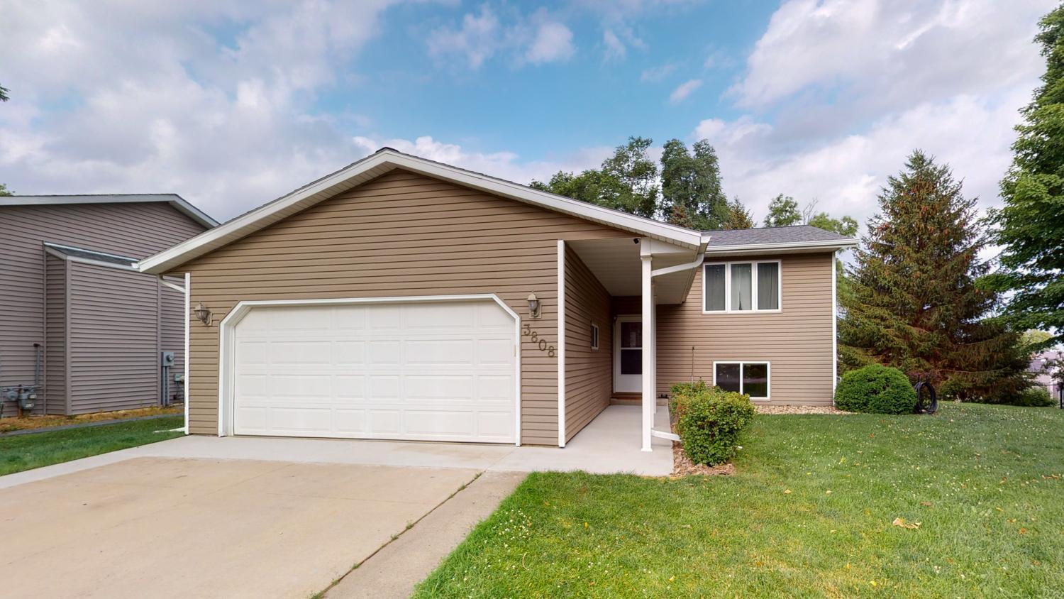 3808 9th Avenue Southwest Rochester, MN 55902 - Photo 1 of 33